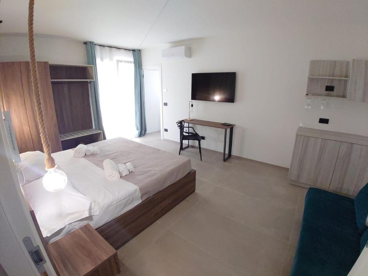 Don Turi - Charming Room Giardini Naxos Esterno foto