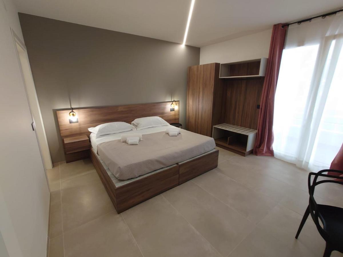 Don Turi - Charming Room Giardini Naxos Esterno foto